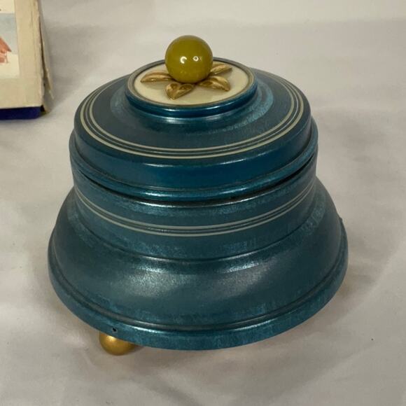VTG IOB SWISS MUSICAL BLUE ROUND POWDER BOX PLAYS SCHUBERTS SERENADE AVA MARIA - Picture 5 of 11